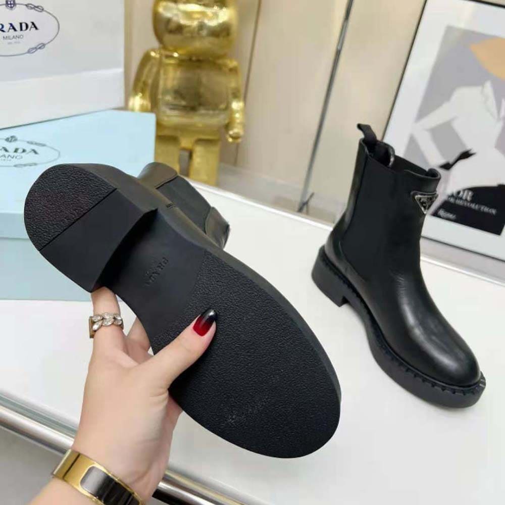 GIÀY Prada Women Brushed Leather Booties-Black