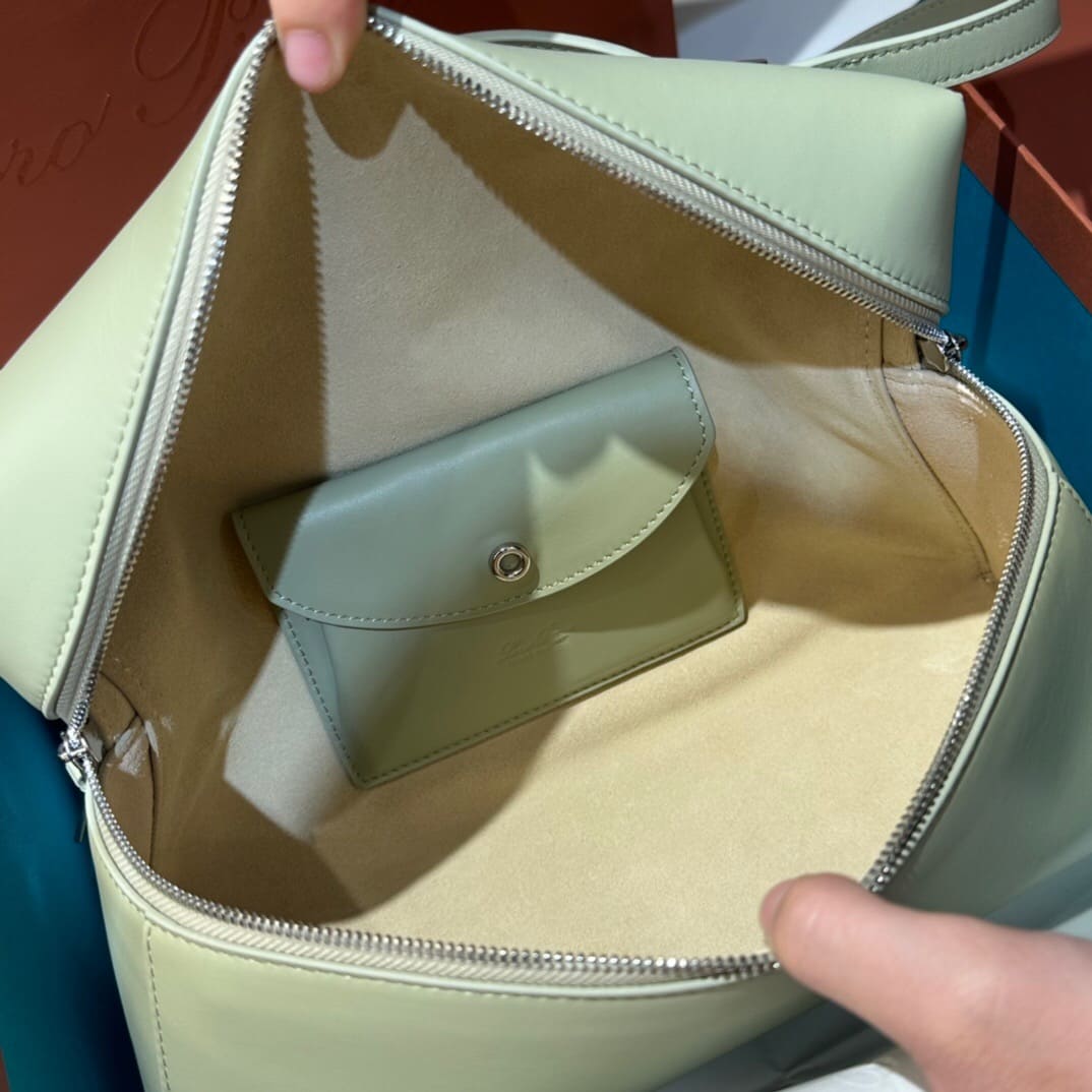 TÚI Loro Piana Women Extra bằng da bê màu Beige