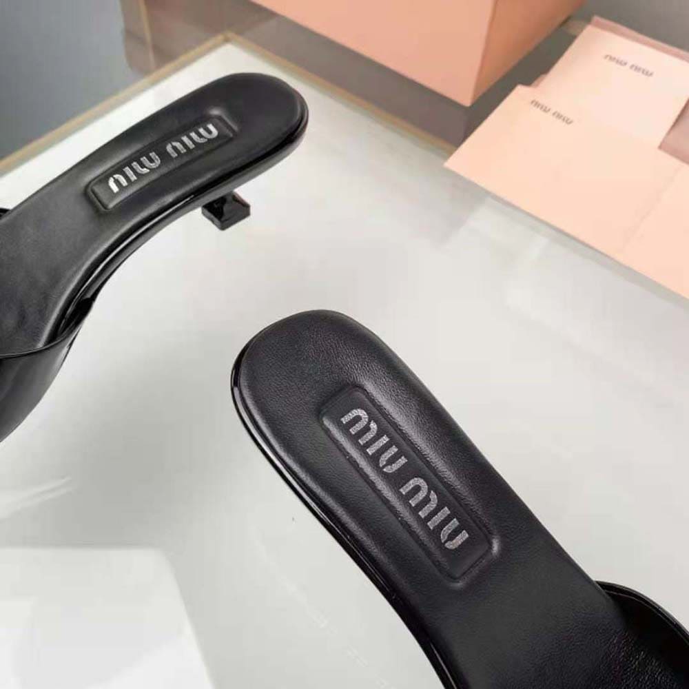 GUỐC Miu Miu Women Patent Leather Sandals in 45 mm Heel Height-Black