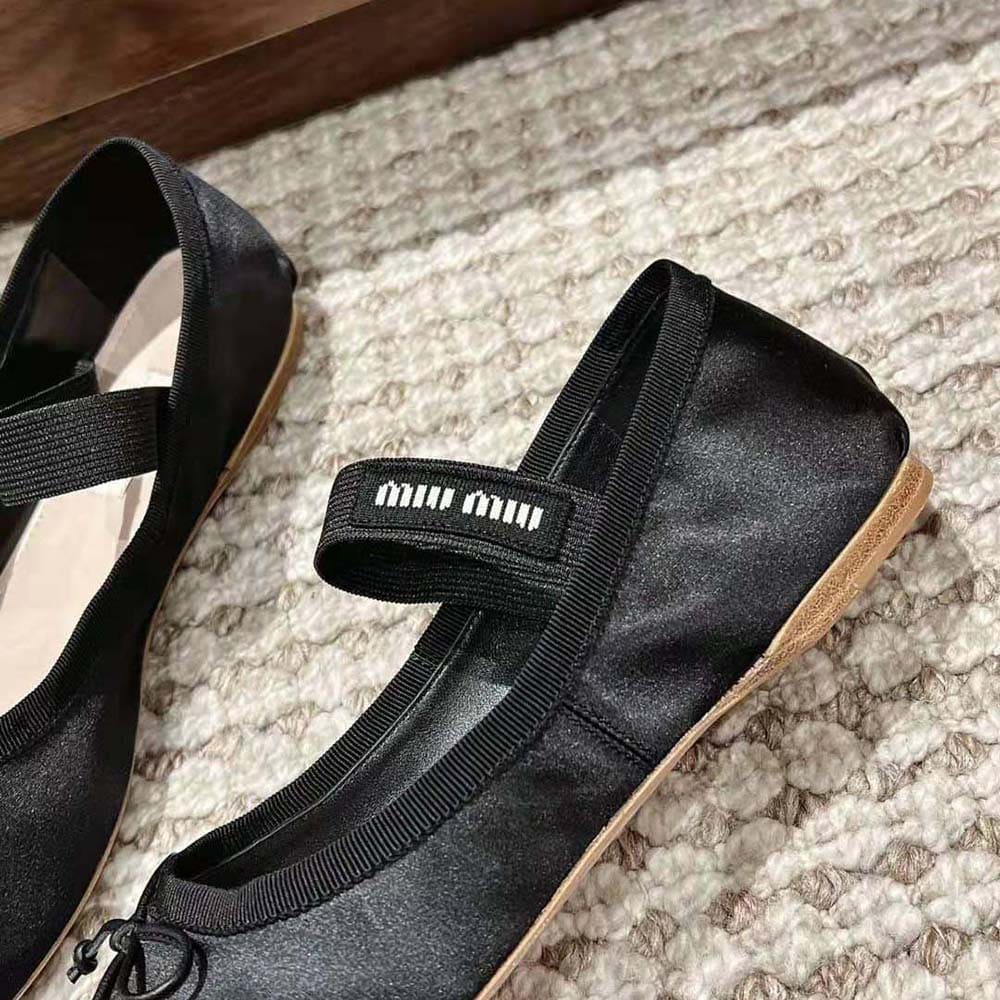 GIÀY Miu Miu Women Satin Ballerinas with Knit Logo Label-Black