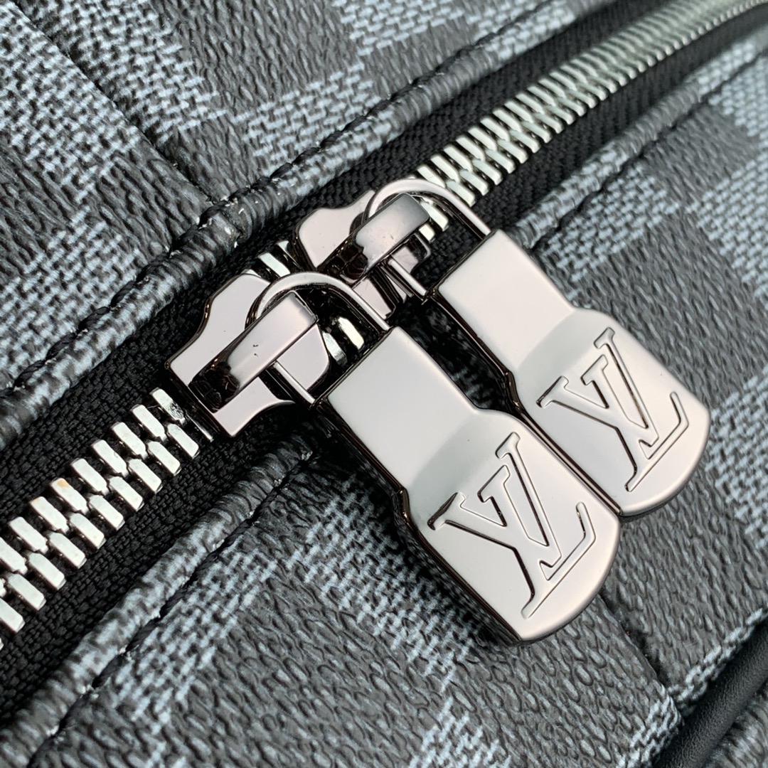 BALO LOUIS VUITTON CAMPUS DAMIER Leather Backpack-Black