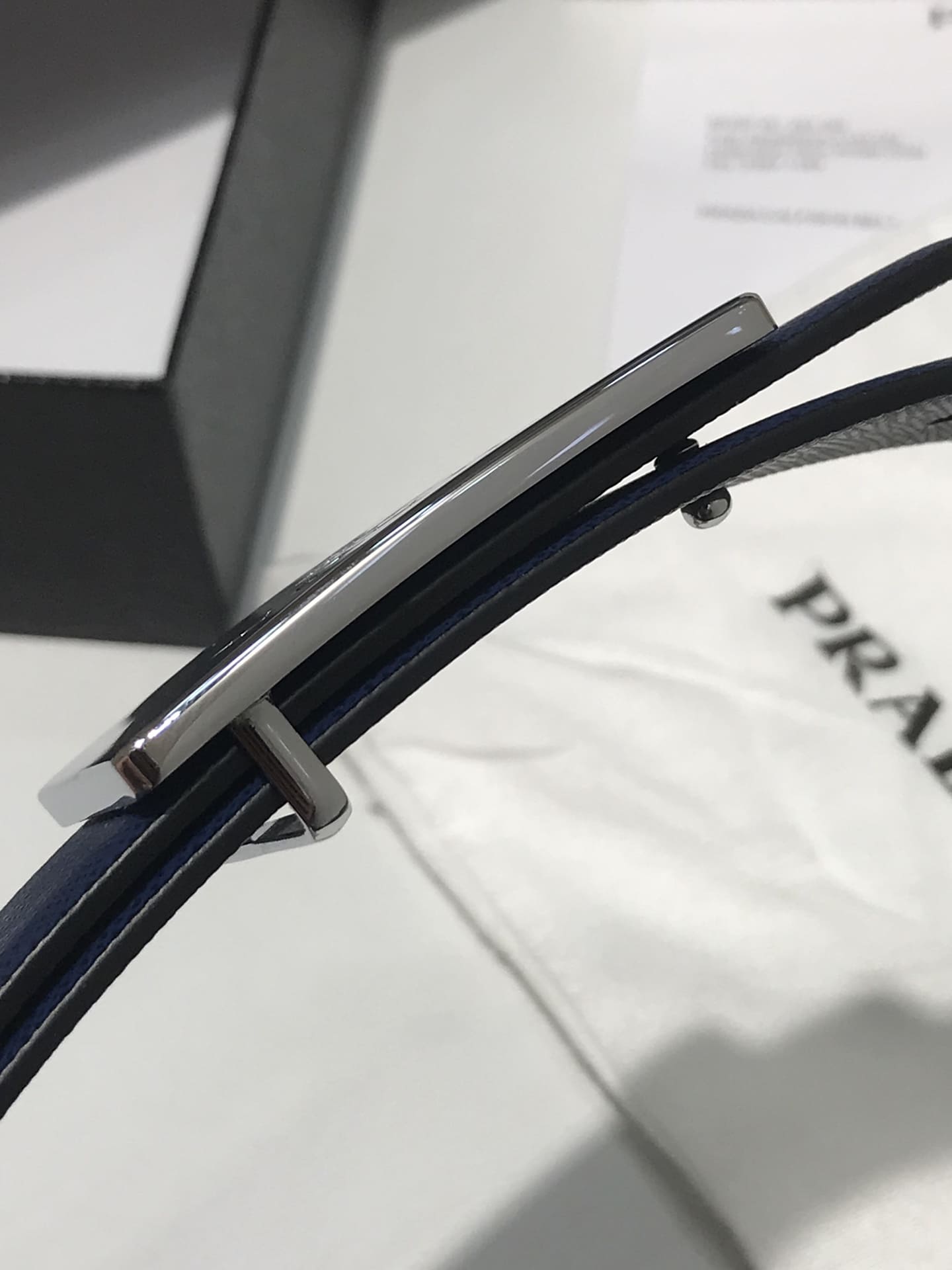 DÂY LƯNG PRADA BLUE SAFFIANO LEATHER Khóa bạc