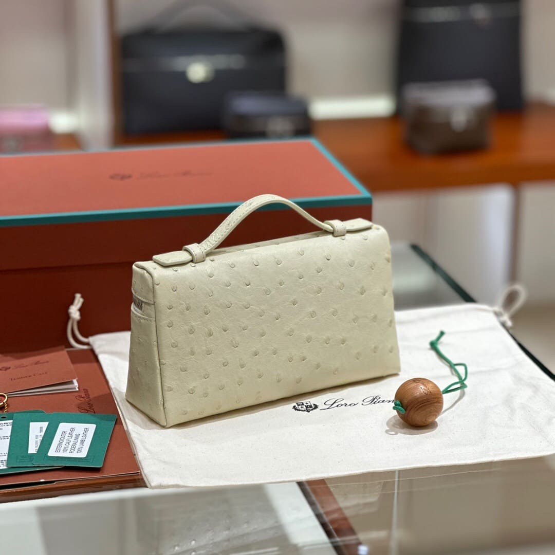 TÚI Loro Piana Women Extra Pocket L27 in Ostrich Leather White da đà điểu(Gía Liên Hệ)