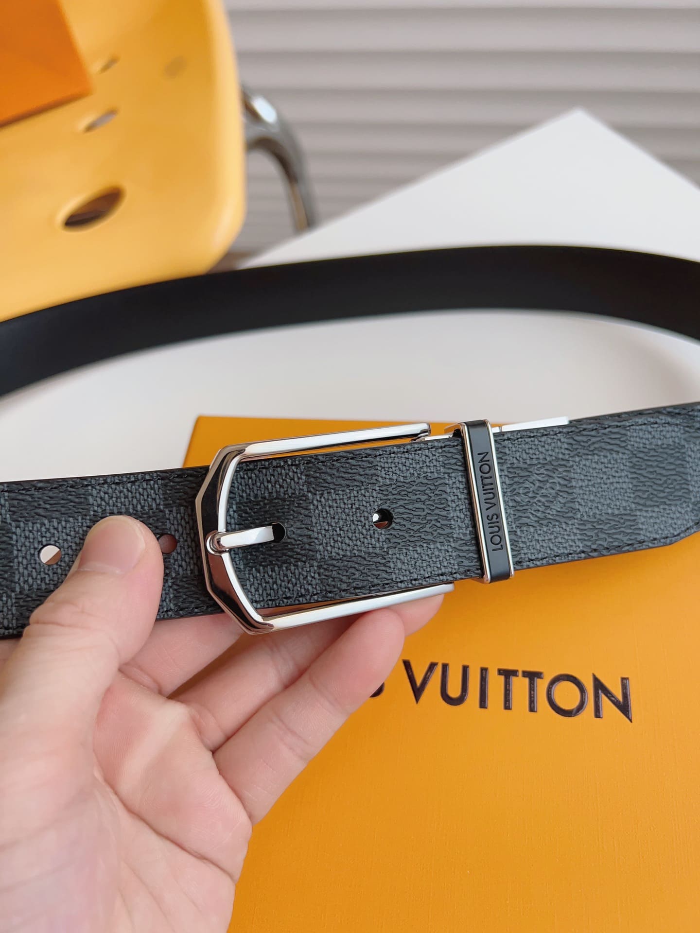 DÂY LƯNG LOUIS VUITTON BLACK SQUARE MONOGRAM DAMIER LEATHER Khóa bạc