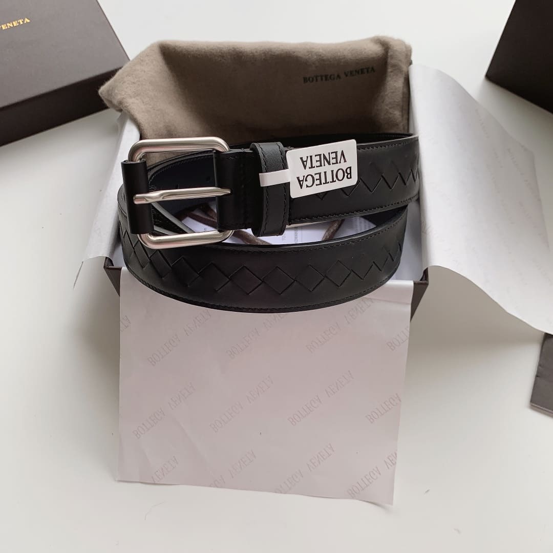DÂY LƯNG BOTTGA VENETA BLACK INTRECCIATO LEATHER Khóa bạc