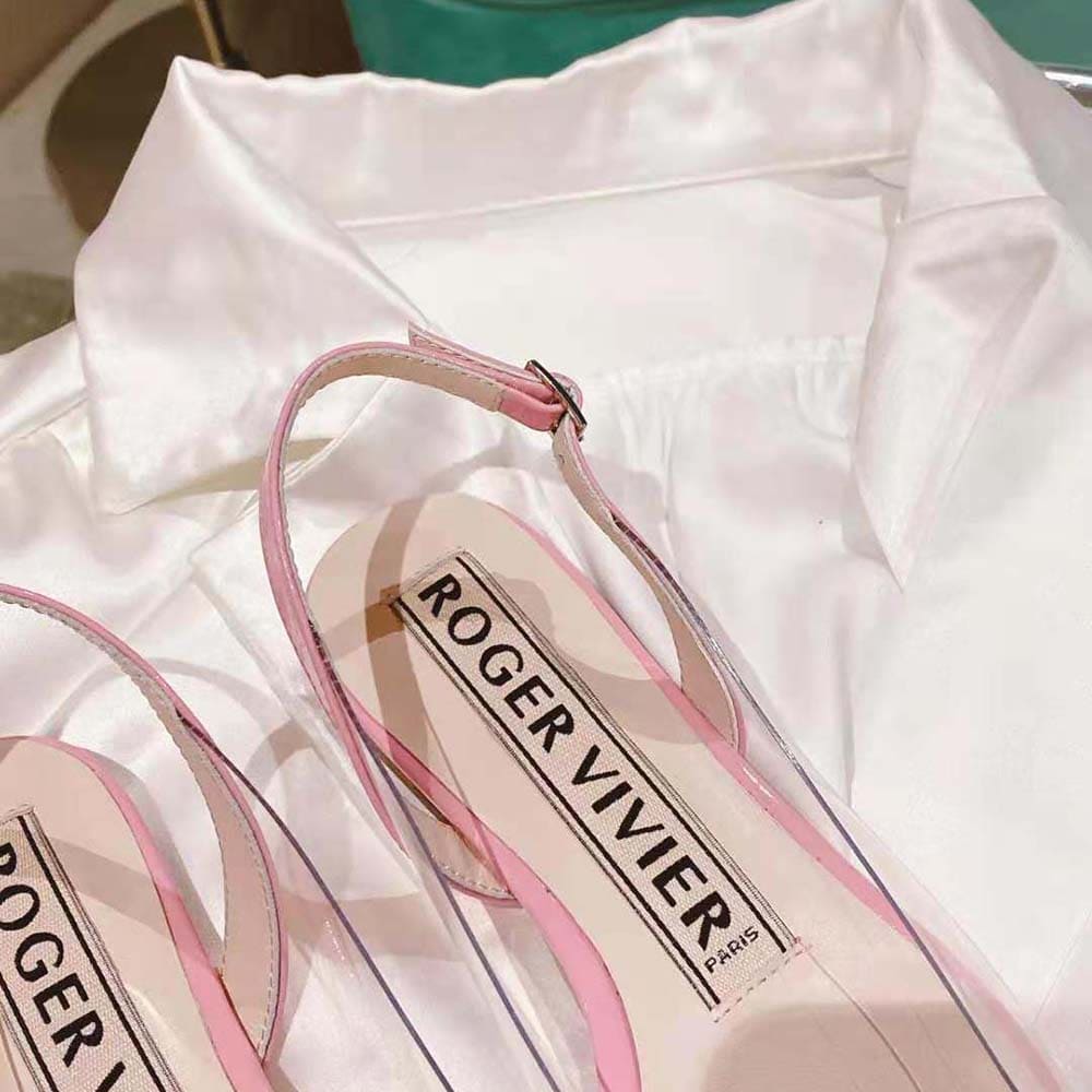 GIÀY Roger Vivier Women Gommettine Strass Buckle Slingback Ballerinas in PVC-Pink