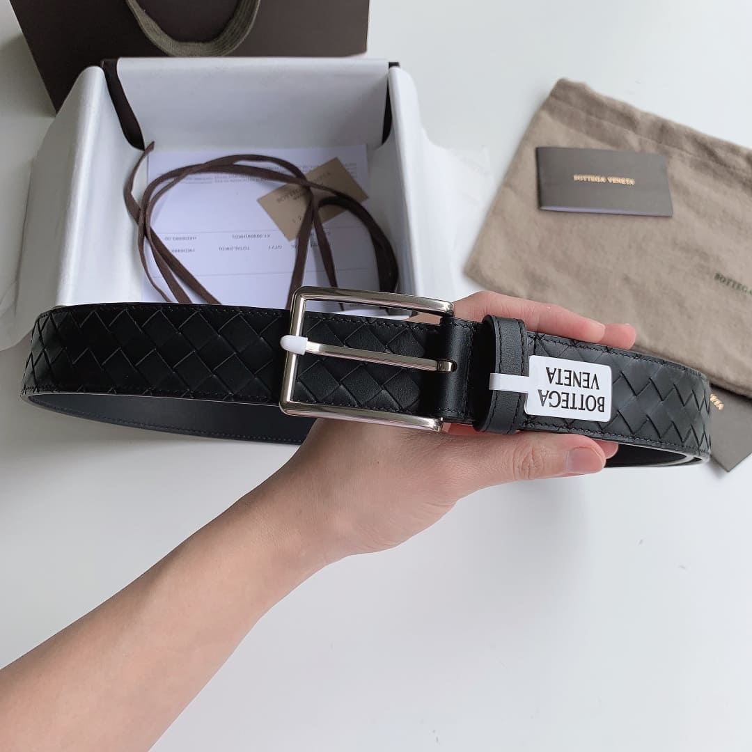 DÂY LƯNG BOTTGA VENETA BLACK INTRECCIATO LEATHER Khóa bạc