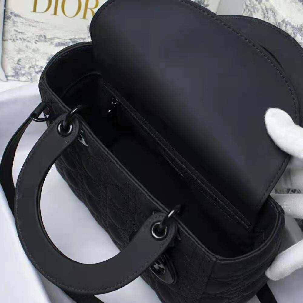 TÚI Dior Women Medium Lady Dior Bag Black Ultramatte Cannage Calfskin
