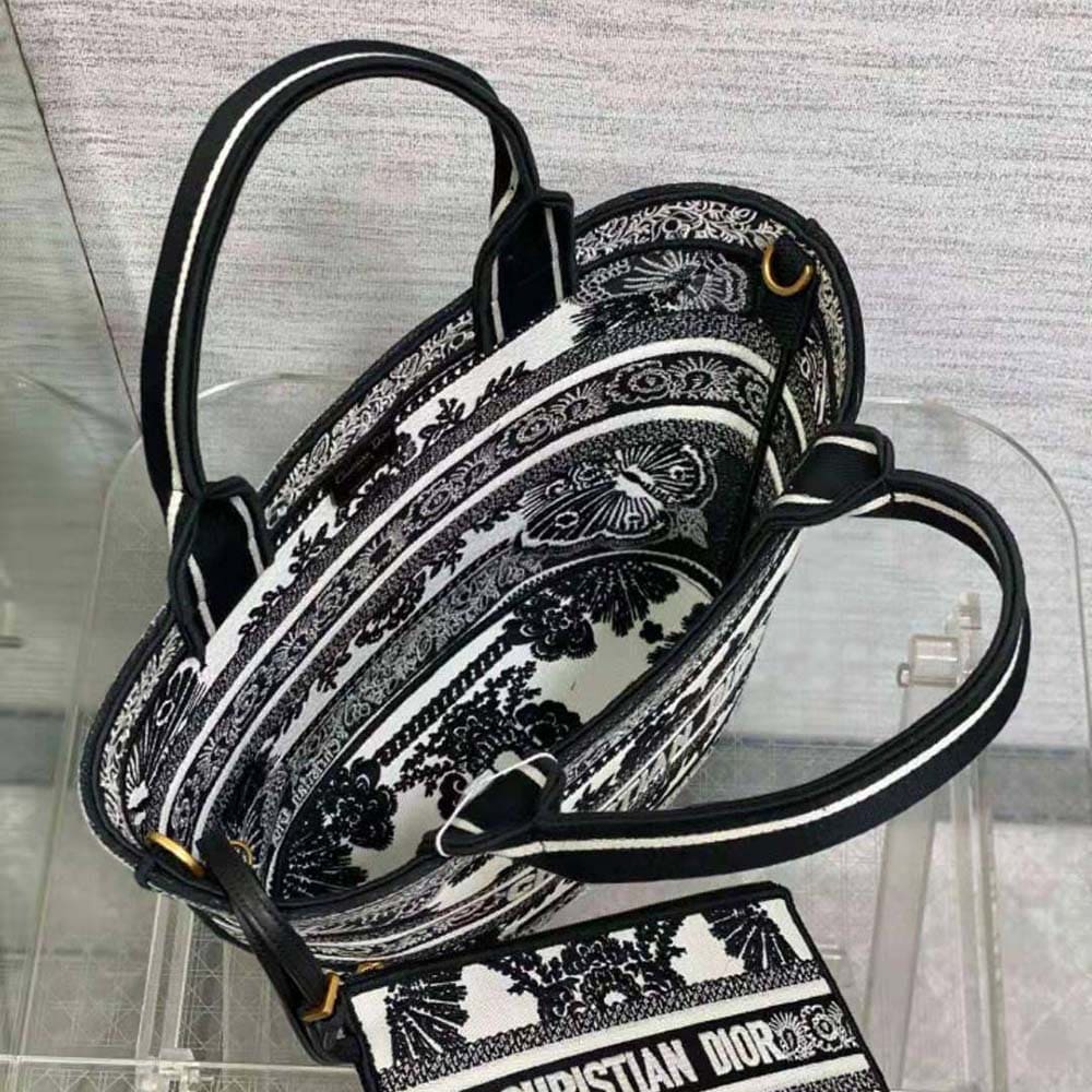 TÚI Dior Women Hat Basket Bag White and Black Butterfly Bandana Embroidery
