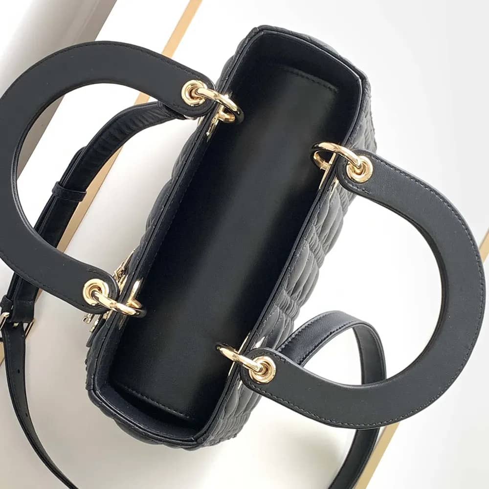 TÚI Dior nữ cỡ trung Lady Dior màu đen Cannage da cừu