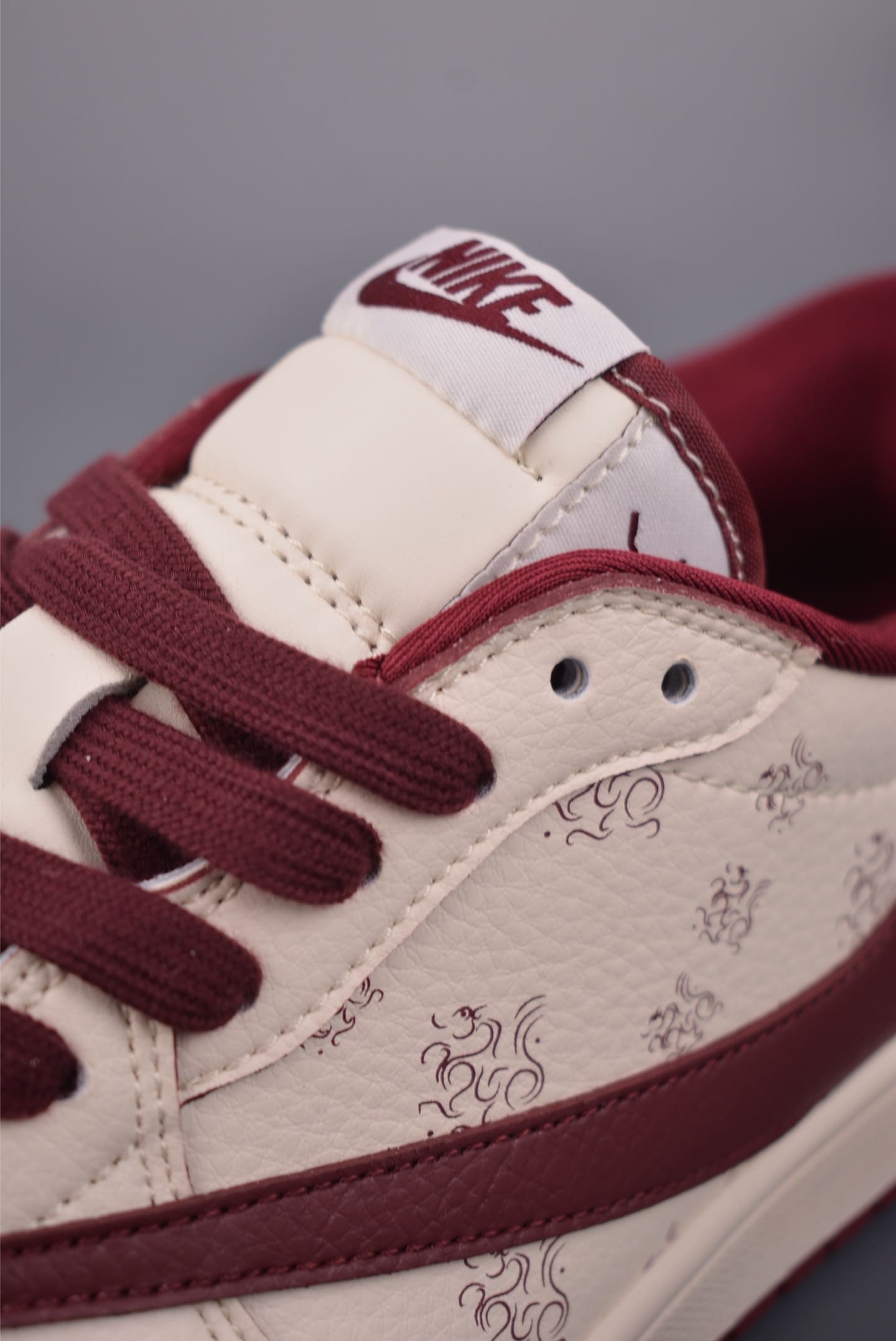 GIÀY TRAVIS SCOTT X AIR JORDAN 1 LOW NĂM NGỰA TRẮNG ĐỎ BURGUNDY TOP QUALITY SHOES AAA