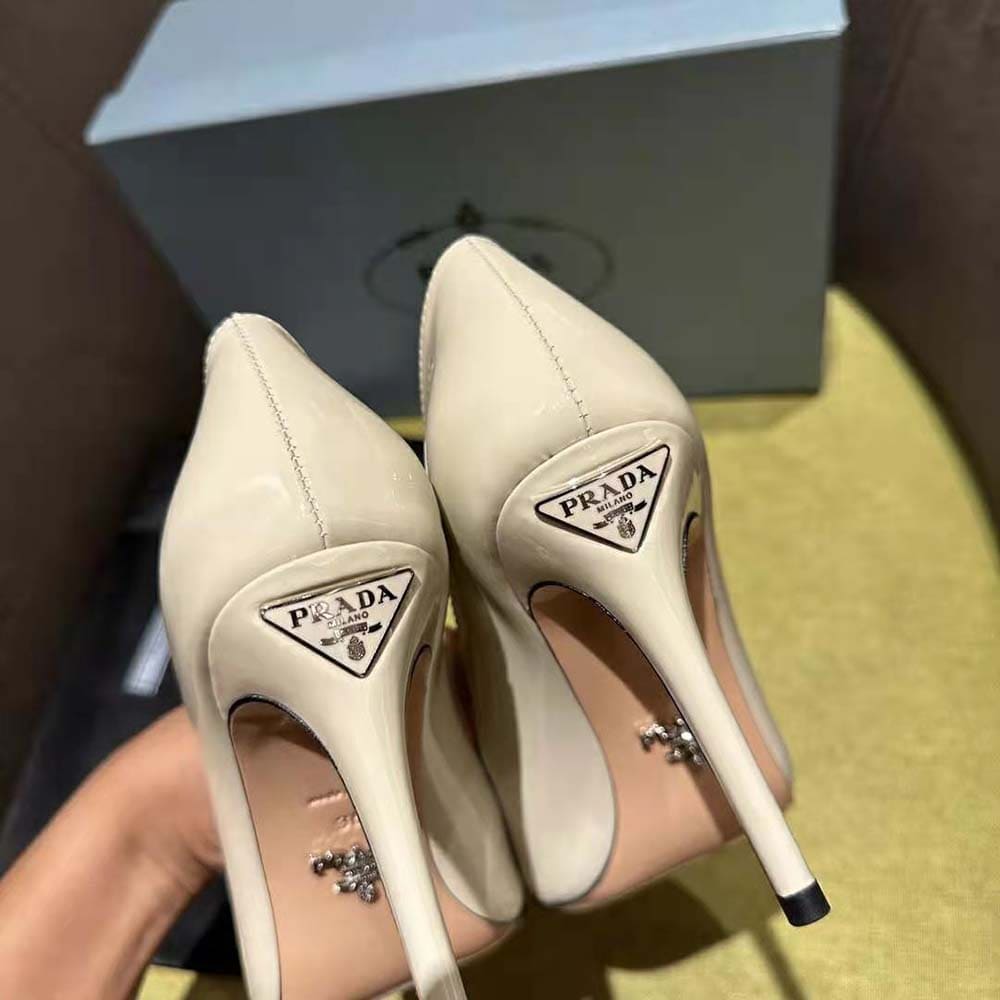 GIÀY Prada Women Patent Leather Pumps-White