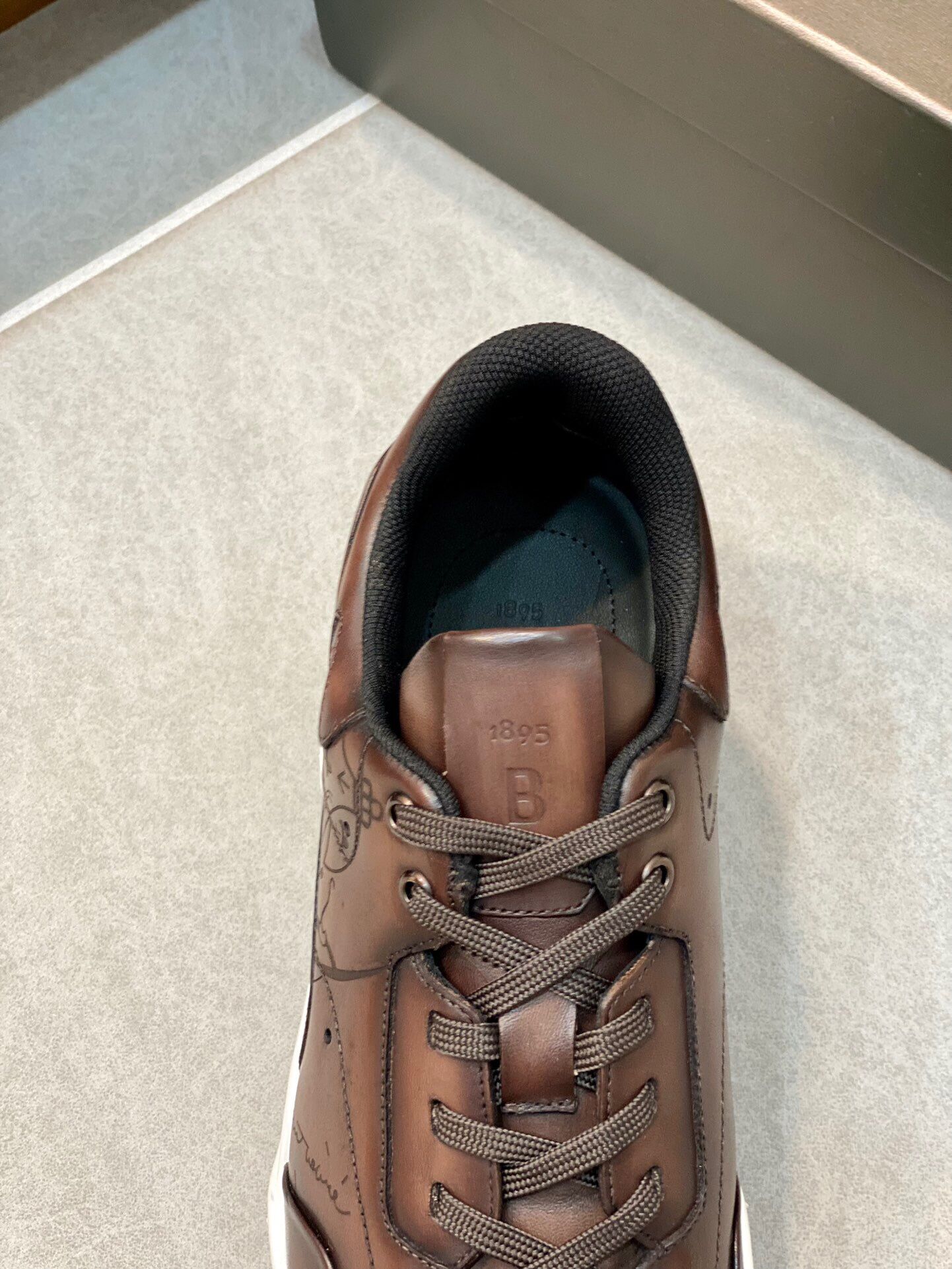GIÀY BERLUTI DARK BROWN LEATHER SNEAKER SHOES AAA