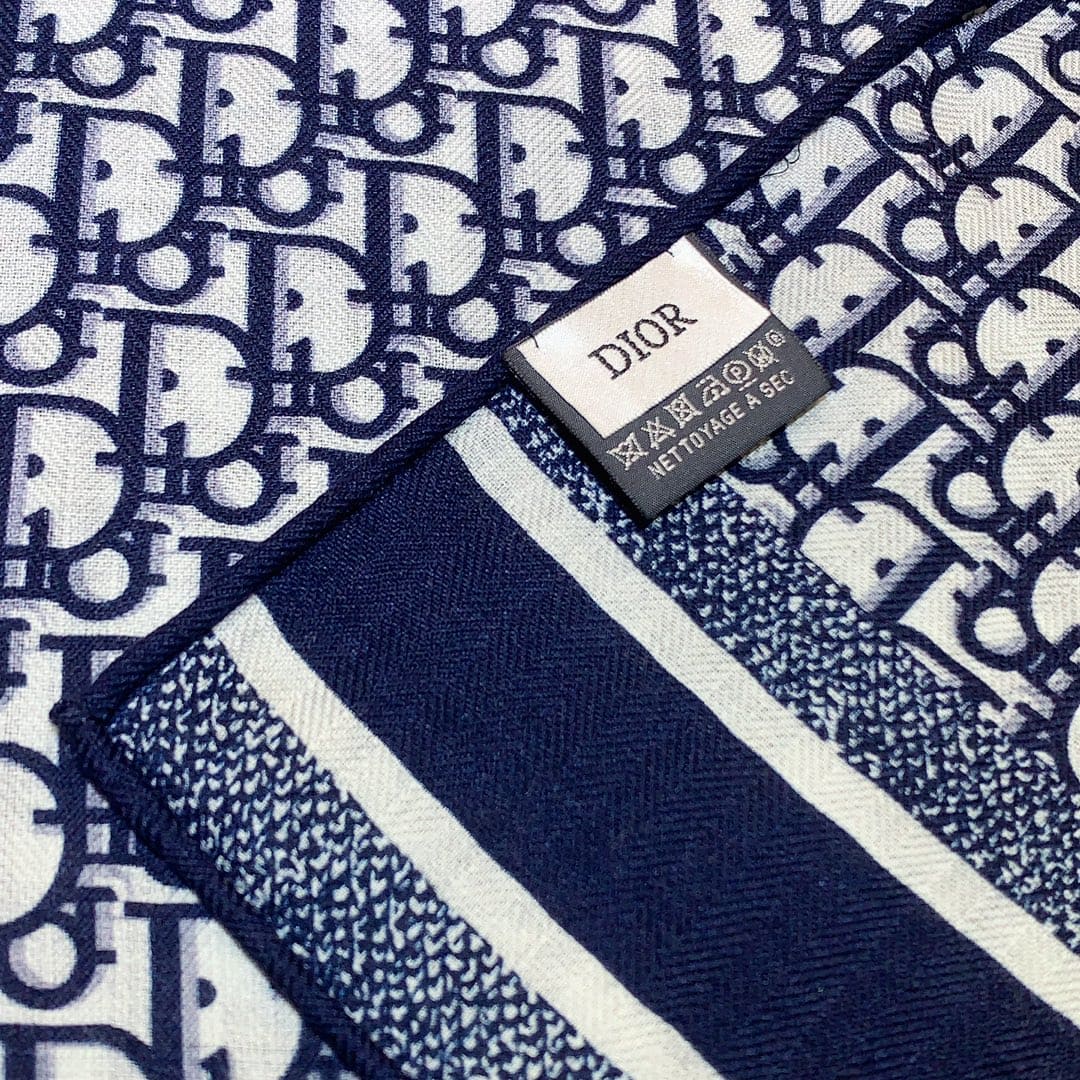 KHĂN CHRISTIAN DIOR Letter cashmere scarf