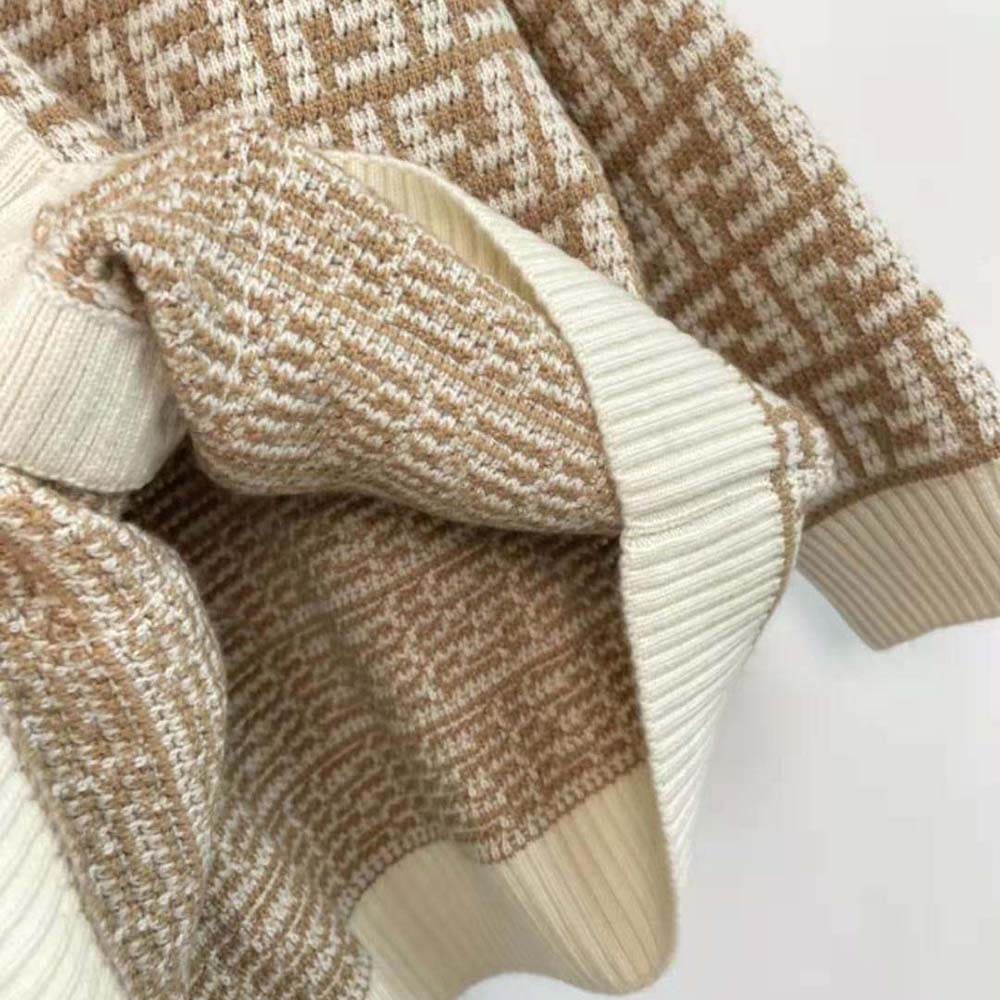 ÁO Fendi Women Brown FF Crocheted Cashmere Cardigan