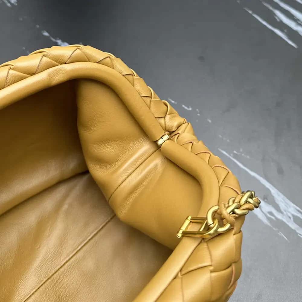 TÚI Bottega Veneta Women Bang Bang Vanity Case-White