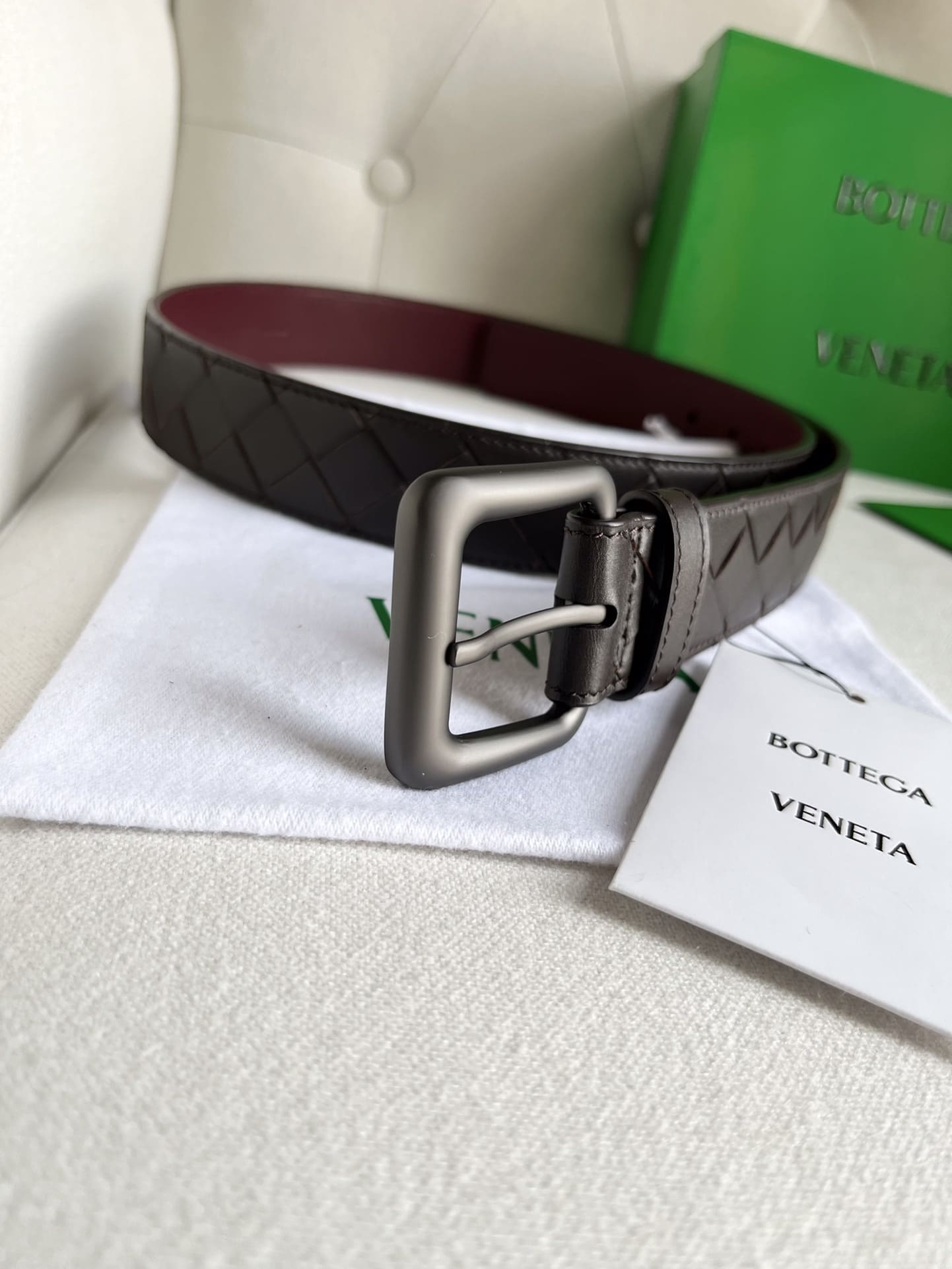 DÂY LƯNG BOTTGA VENETA BROWN INTRECCIATO LEATHER Khóa đen mờ