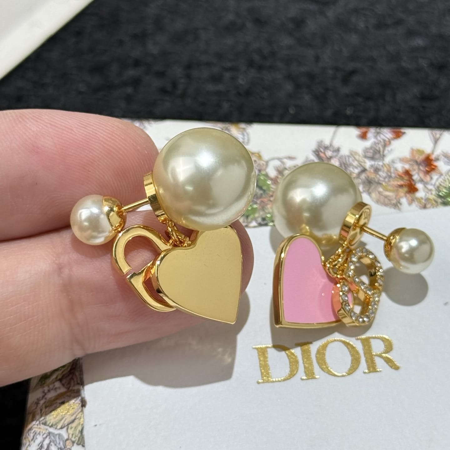 HOA TAI DIOR CD PEARL HEART PINK TRIBALES