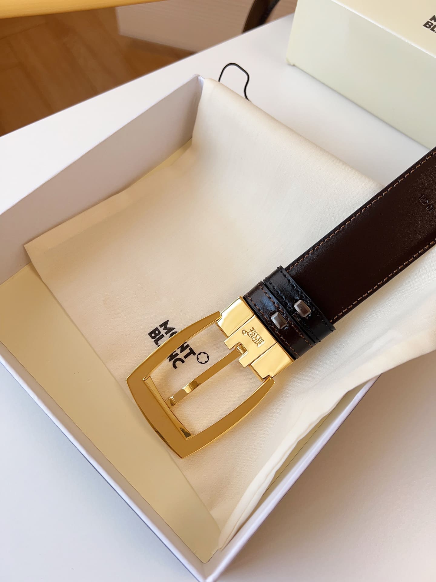 DÂY LƯNG MONTBLANC CALFSKIN LEATHER Belt Khóa vàng