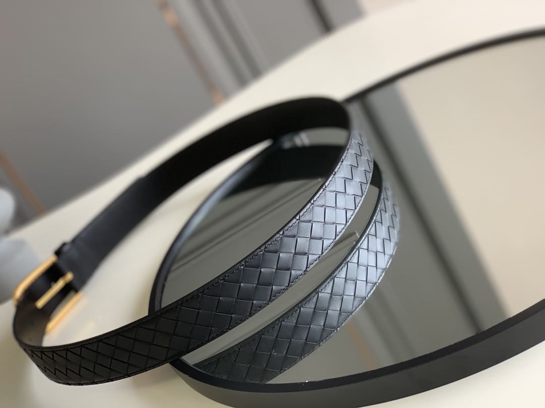 DÂY LƯNG BOTTGA VENETA INTRECCIATO LEATHER Khóa vàng