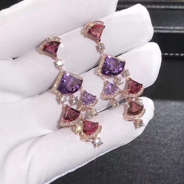 Bông tai Bulgari Divas Dream vàng hồng 18K Rubellite hồng,thạch anh tím và kim cương Pave (Liên hệ để biết giá)
