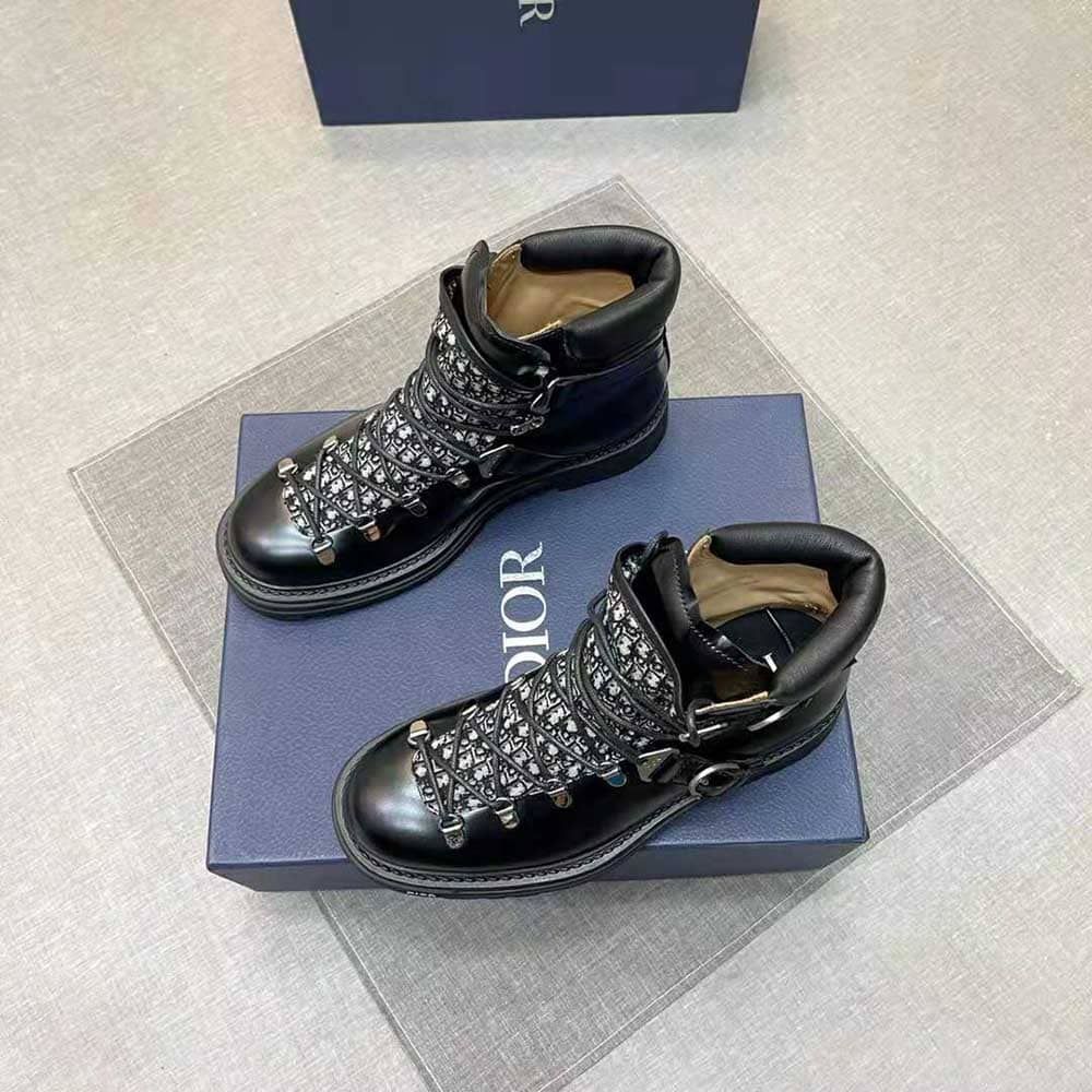 GIÀY DIOR Explorer II Laced and Buckled Ankle Boot