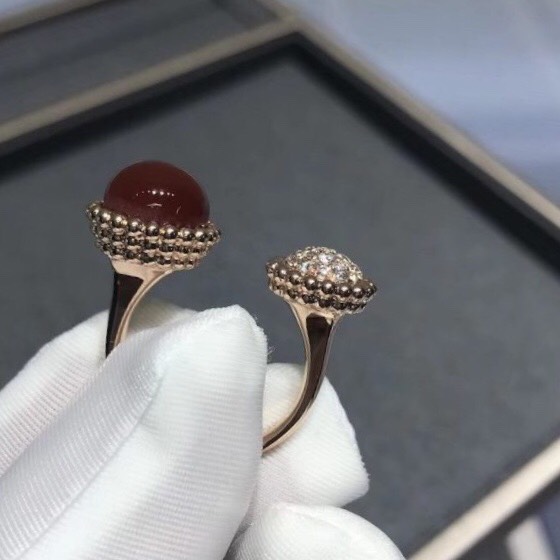 NHẪN VAN CLEEF & ARPELS ALHAMBRA CARNELIAN GOLD 18K ROSE GOLD