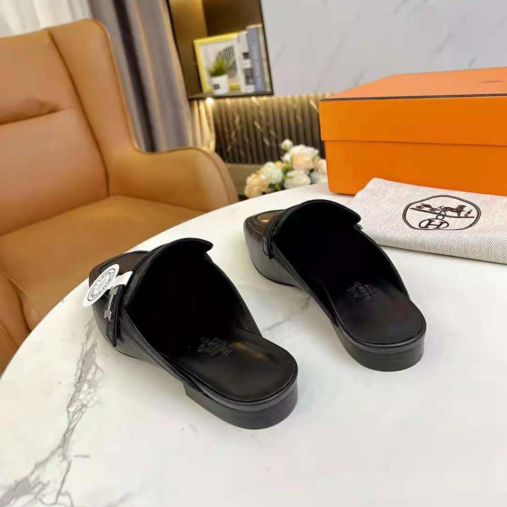 GIÀY Hermes Women Groupie Mule in Goatskin with Miniature Palladium-Plated Paris Buckle-Black