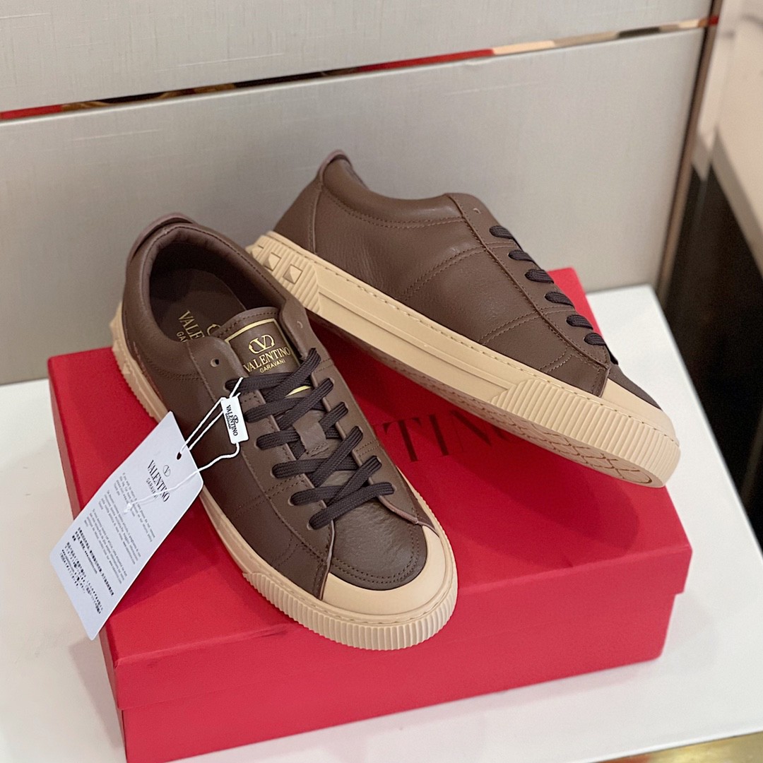 GIÀY VALENTINO STUDD LEATHER SNEAKER SHOES AAA