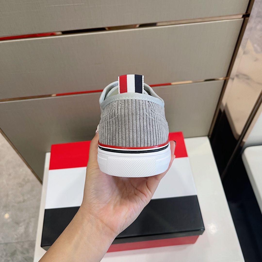 GIÀY THOM BROWNE SNEAKERS SHOES AAA