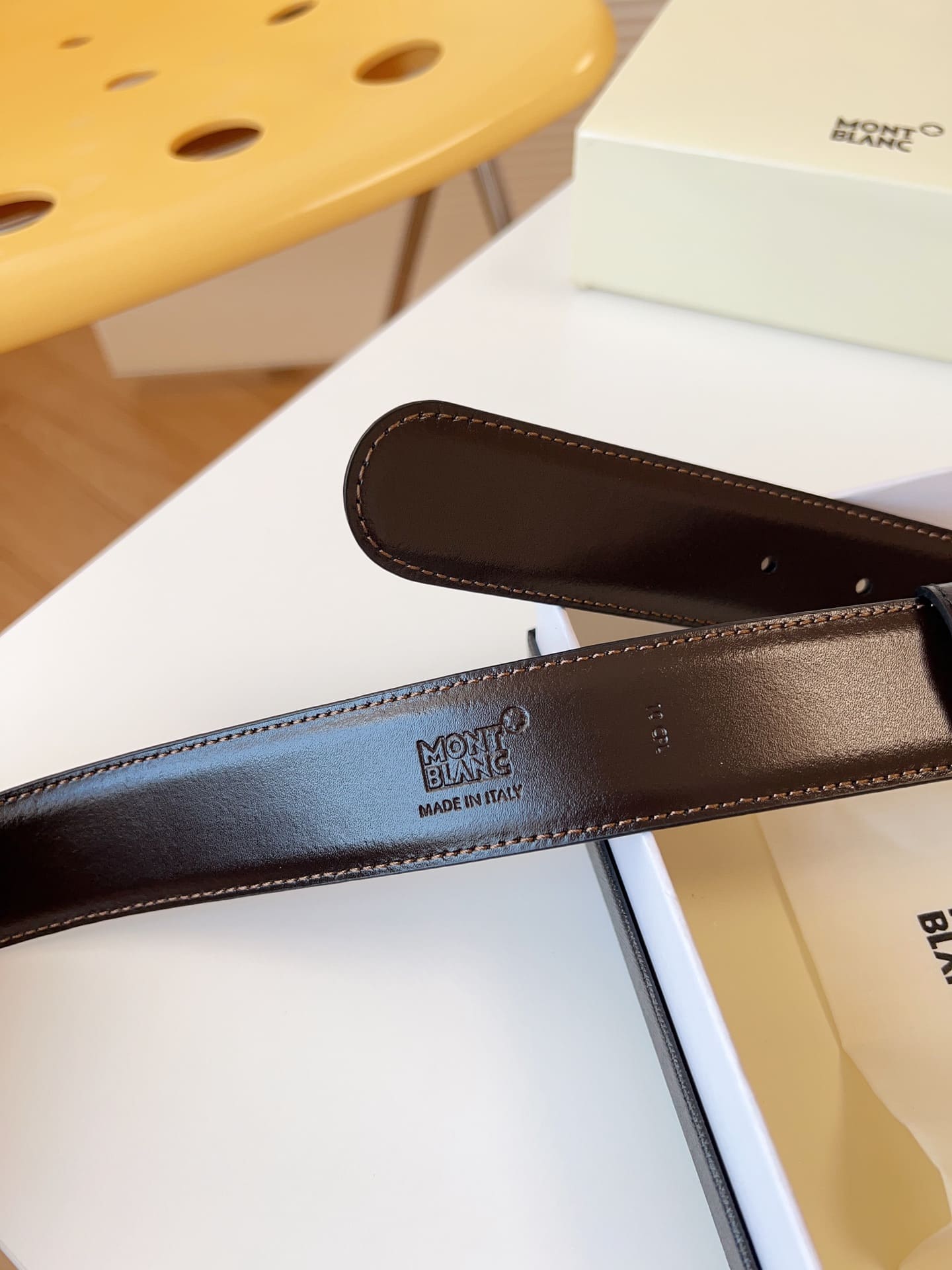 DÂY LƯNG MONTBLANC CALFSKIN LEATHER Belt Khóa bạc