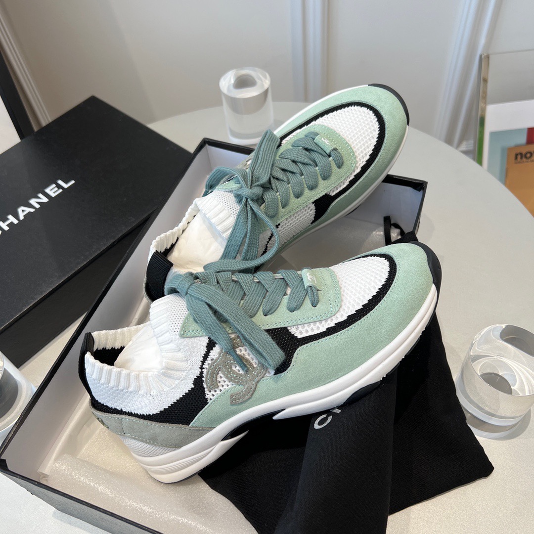 GIÀY CHANEL CC LOGO SNEAKER SHOES