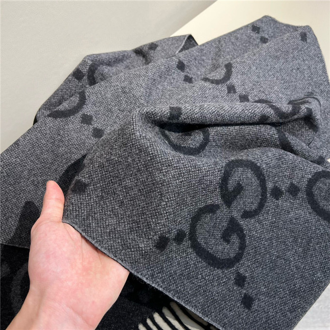 KHĂN Gucci GG Cashmere scarf