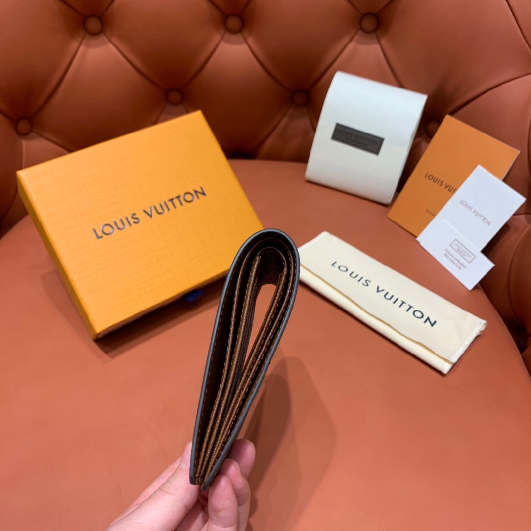 VÍ LOUIS VUITTON MONOGRAM WALLET
