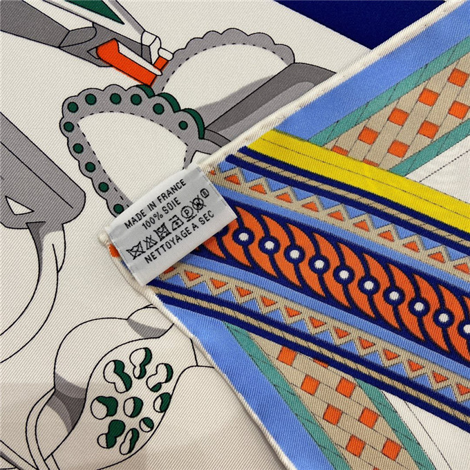 KHĂN Hermes Silk scarf