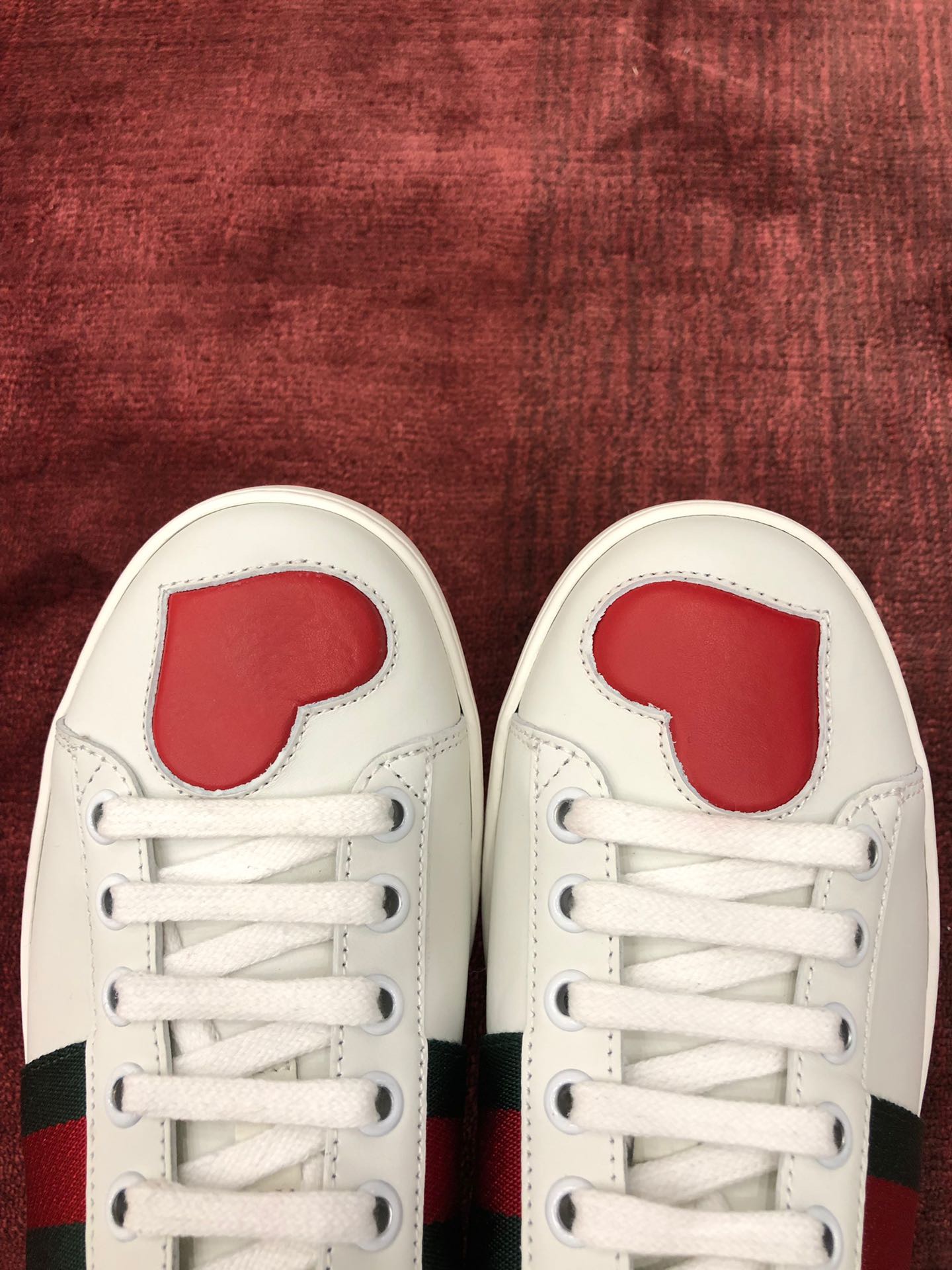 GIÀY GUCCI Leather Ace Sneakers Heart White