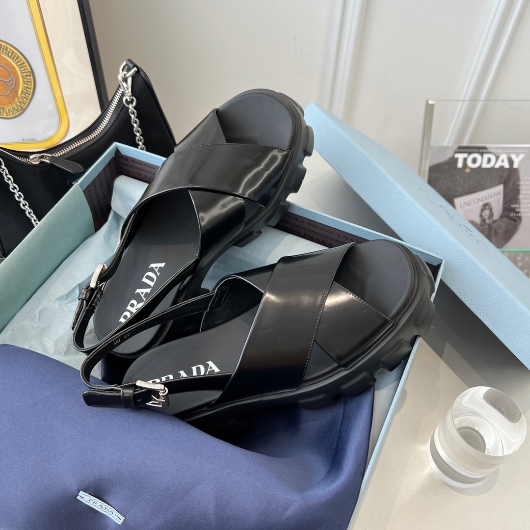 GIÀY PRADA TRIANGLE LOGO SANDAL