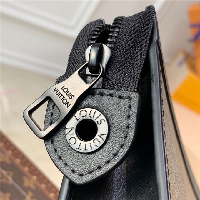 Túi LOUIS VUITTON  pochette voyage mm bag unisex