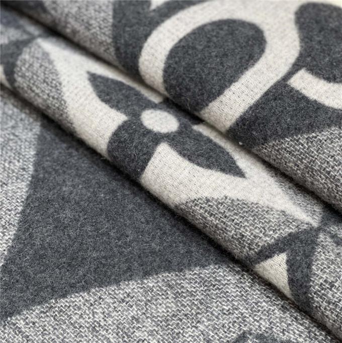 KHĂN Louis Vuitton LV Cashmere scarf