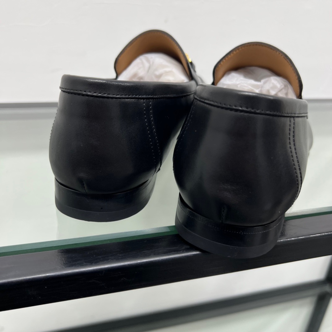 GIÀY GUCCI GG LEATHER  LOGO LOAFER SHOES