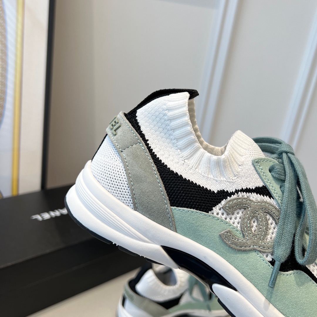 GIÀY CHANEL CC LOGO SNEAKERS shoes