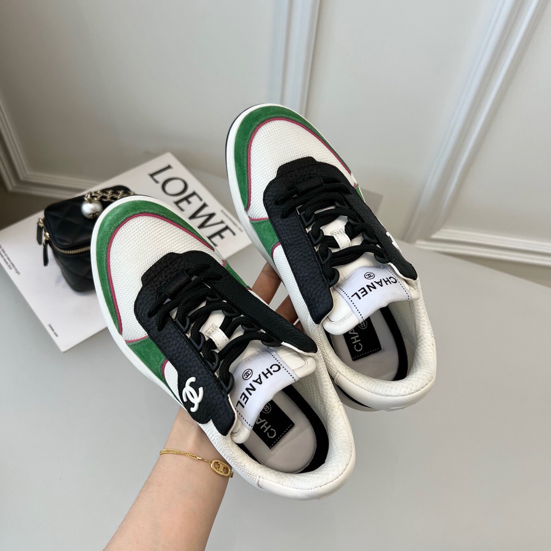 GIÀY CHANEL CC LOGO SNEAKERS shoes
