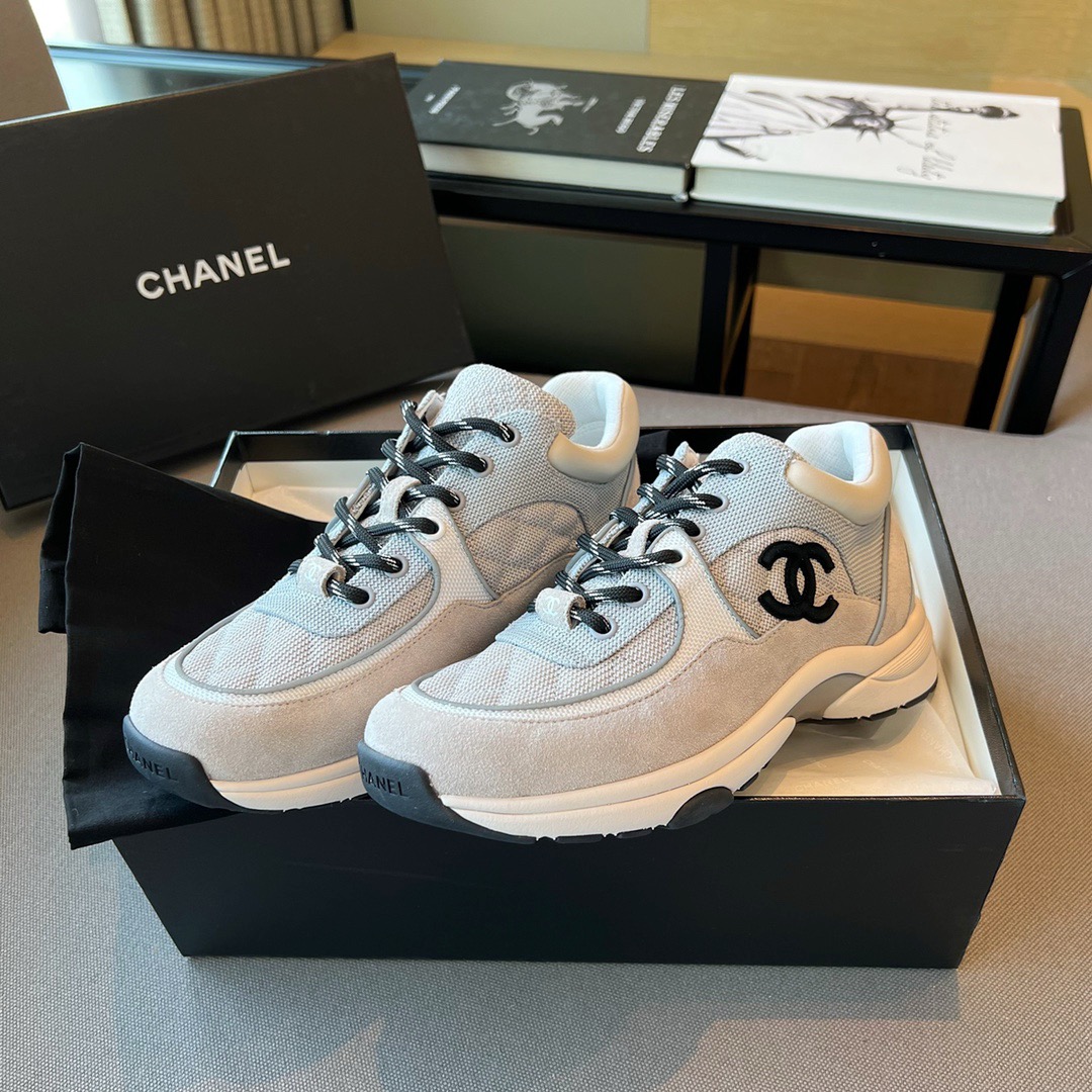 GIÀY CHANEL CC LOGO SNEAKERS
