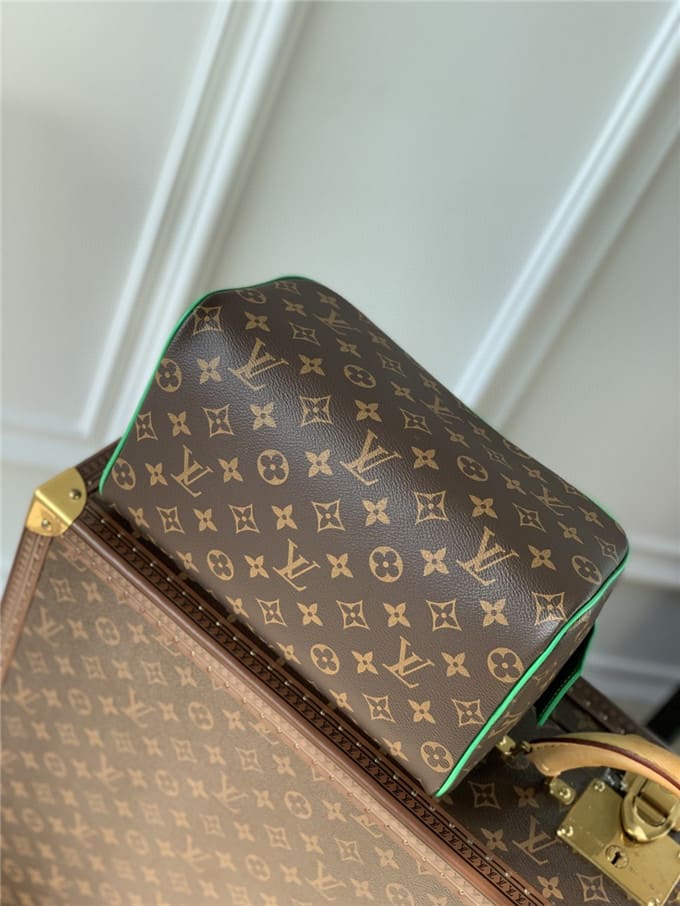Túi LOUIS VUITTON dopp kit toilet pouch bag unisex