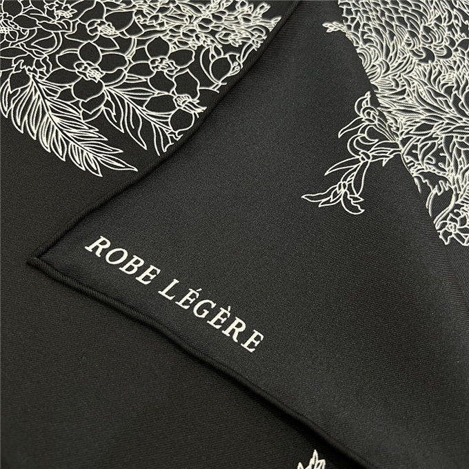 KHĂN Hermes Robe Legere Silk scarf
