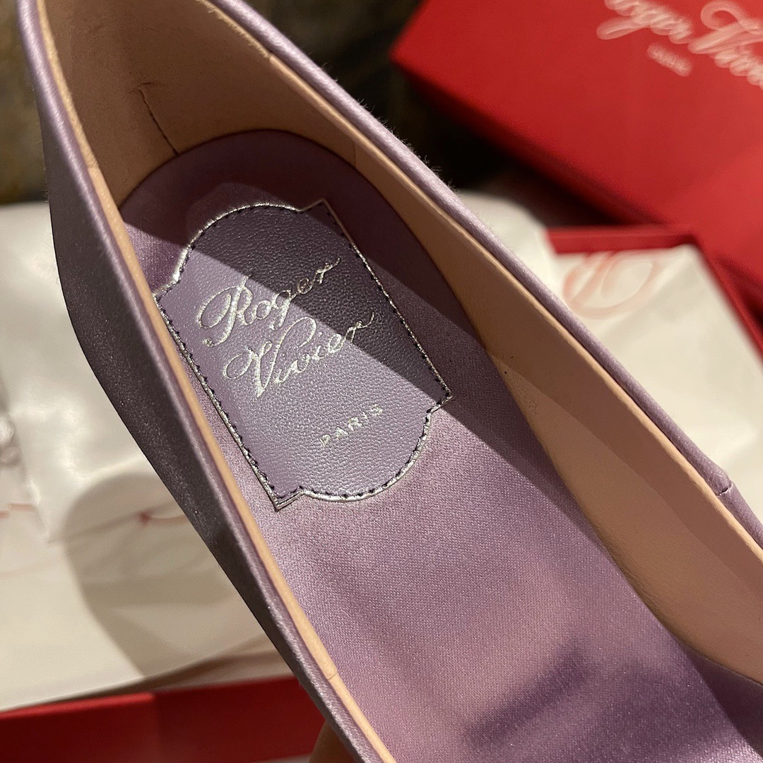 GIÀY ROGER VIVIER RIHNSTONE VELVET Purple