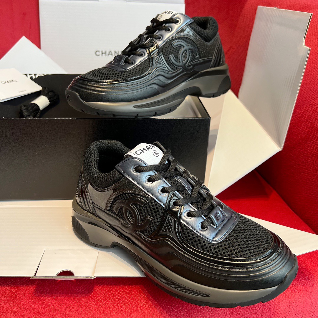 GIÀY CHANEL CC LOGO SNEAKERS BLACK SHOES