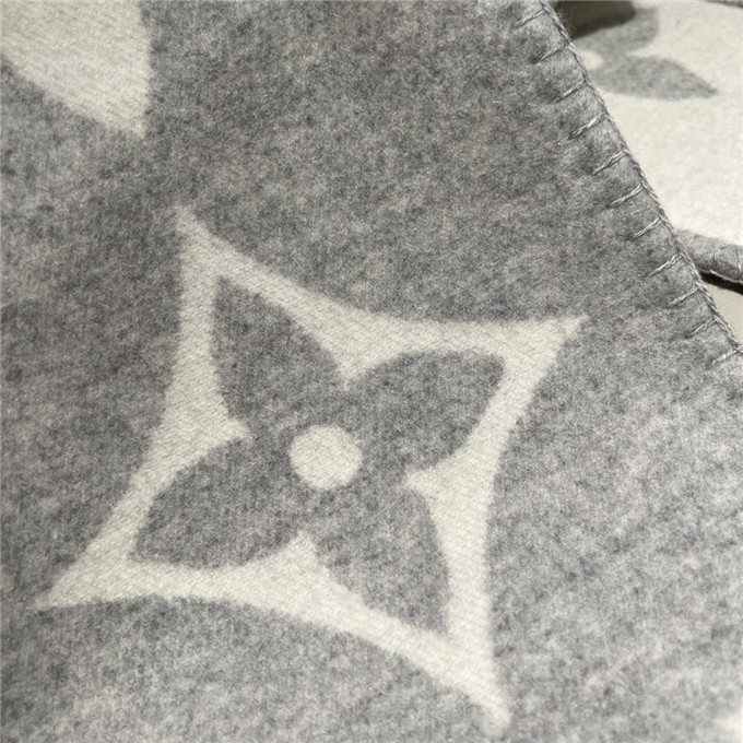 KHĂN Louis Vuitton LV Cashmere scarf