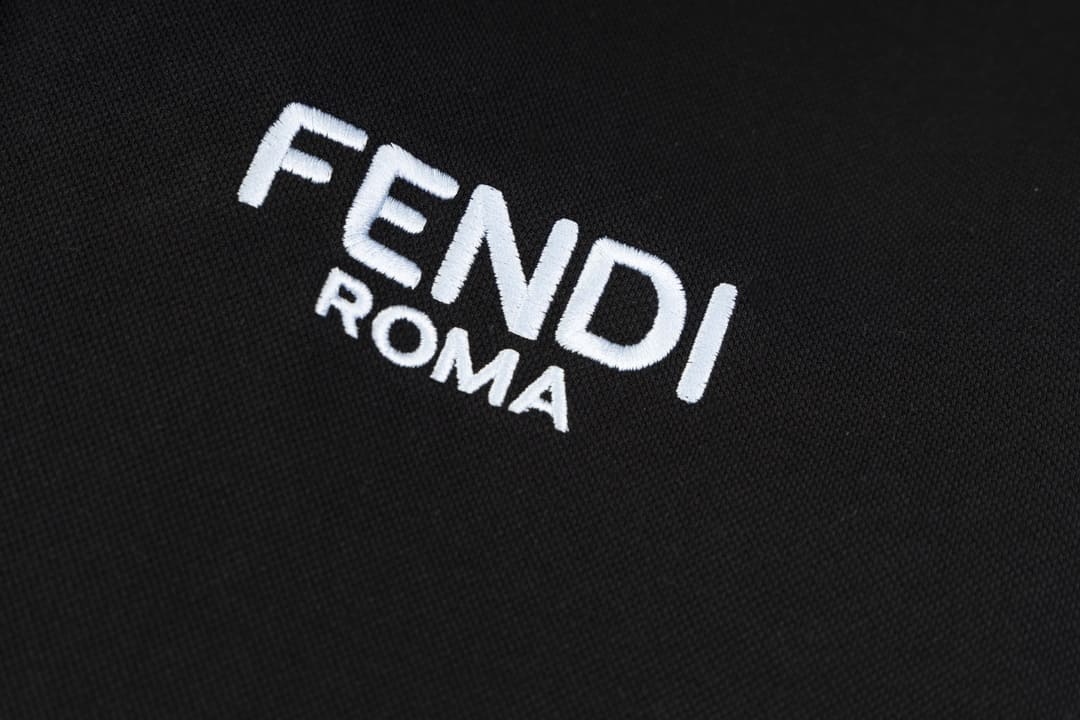 ÁO FENDI POLO SHIRT MÀU ĐEN UNISEX