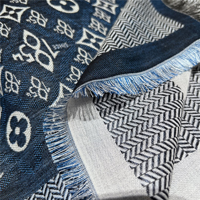 KHĂN Louis Vuitton monogram shawl scarf